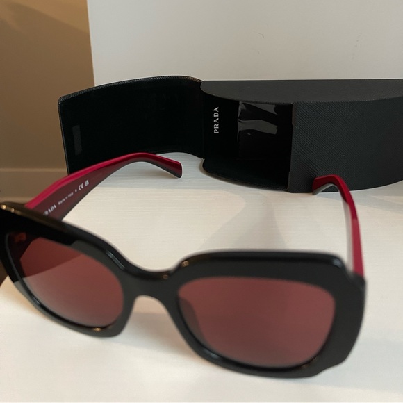 Prada Shades Black|Burg|Red main image 10